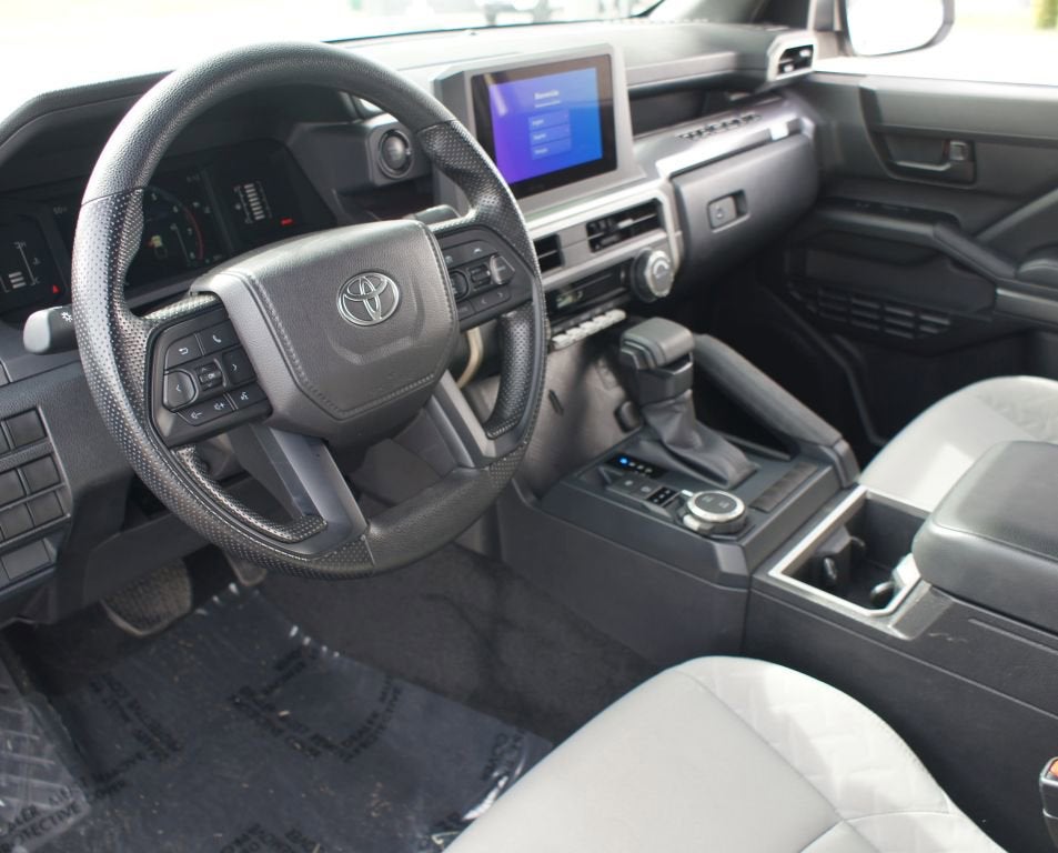 2025 Toyota Tacoma 4WD SR5