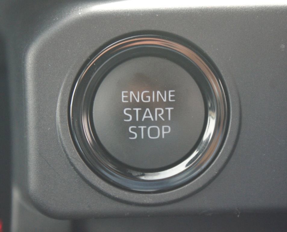 2025 Toyota Tacoma 4WD SR5