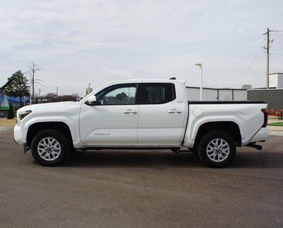 2025 Toyota Tacoma 4WD SR5