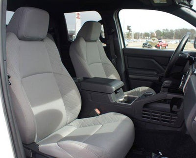 2025 Toyota Tacoma 4WD SR5