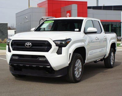 2025 Toyota Tacoma 4WD SR5