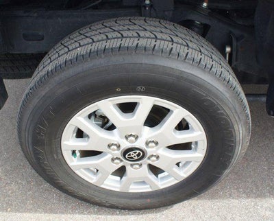 2025 Toyota Tacoma 4WD SR5