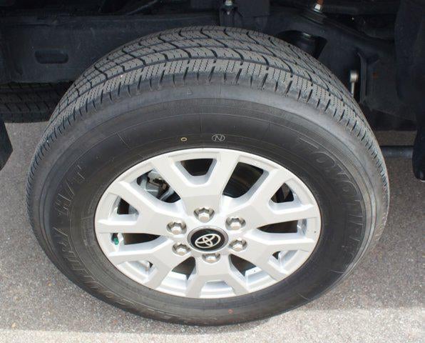 2025 Toyota Tacoma 4WD SR5