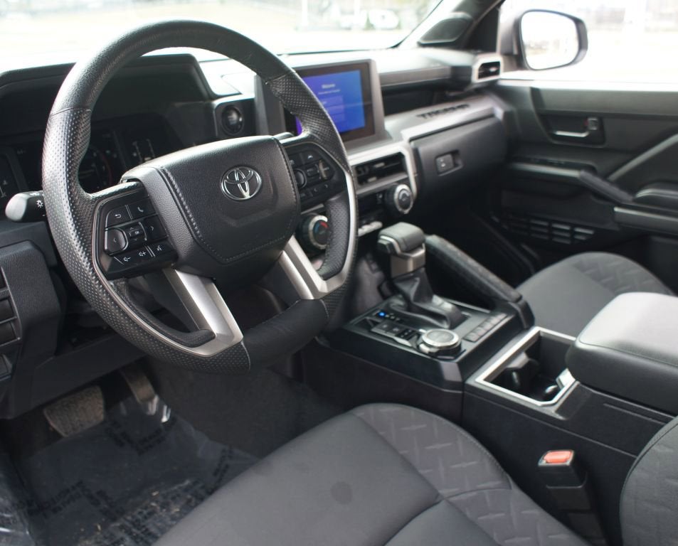 2024 Toyota Tacoma 4WD SR5