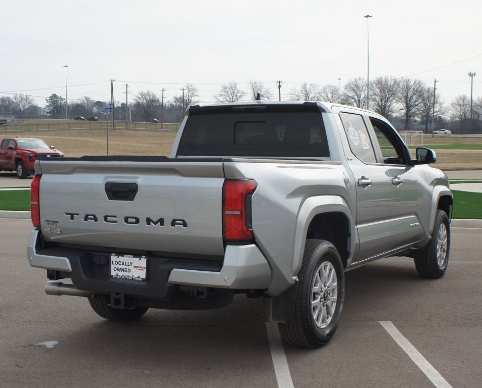 2024 Toyota Tacoma 4WD SR5