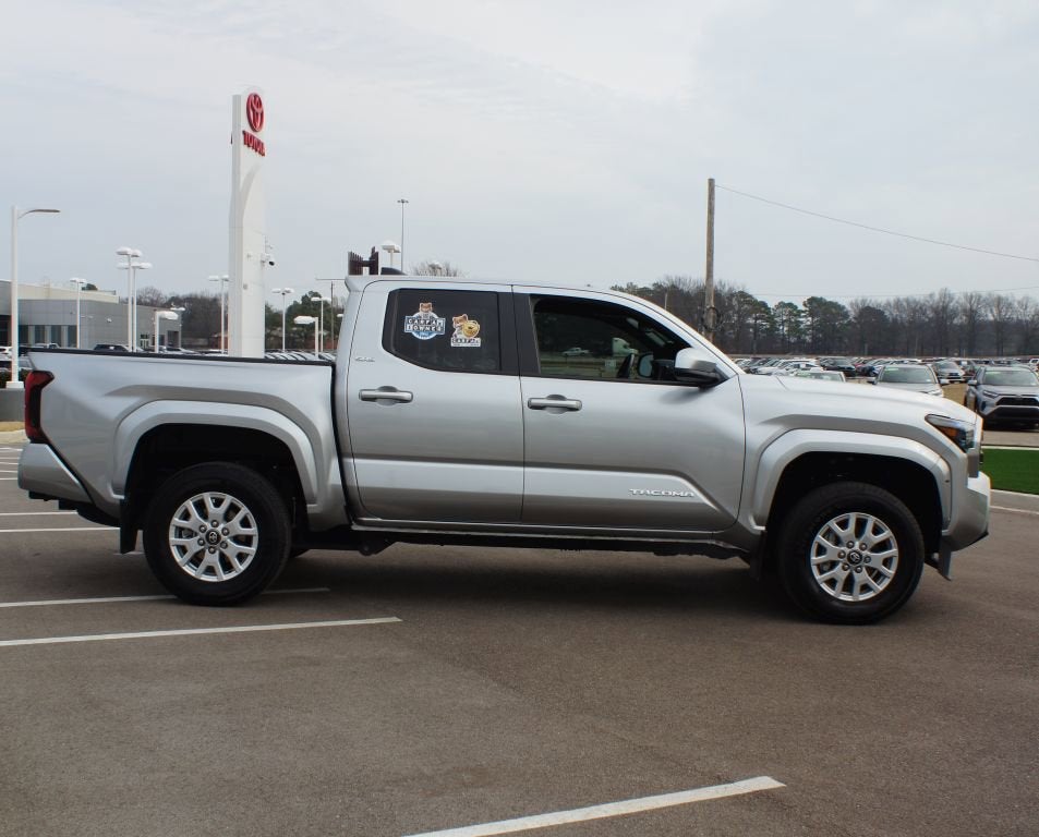 2024 Toyota Tacoma 4WD SR5