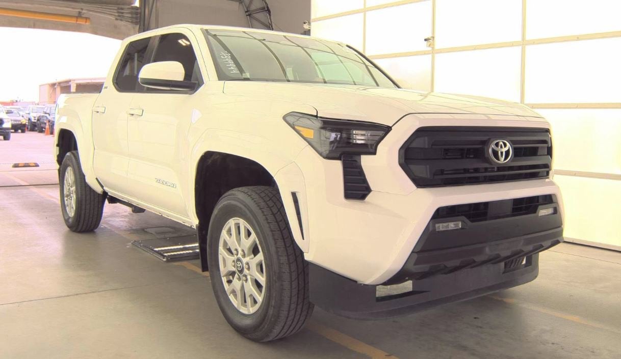 2024 Toyota Tacoma 4WD SR5