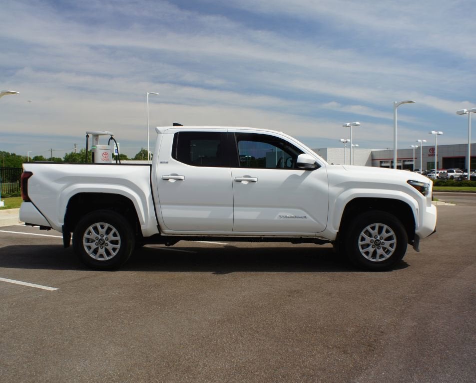 2024 Toyota Tacoma 4WD SR5