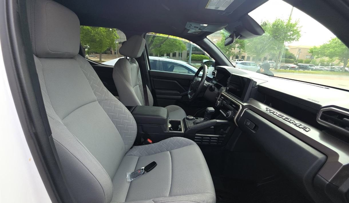 2024 Toyota Tacoma 4WD SR5