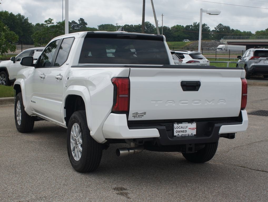 2025 Toyota Tacoma 4WD SR5