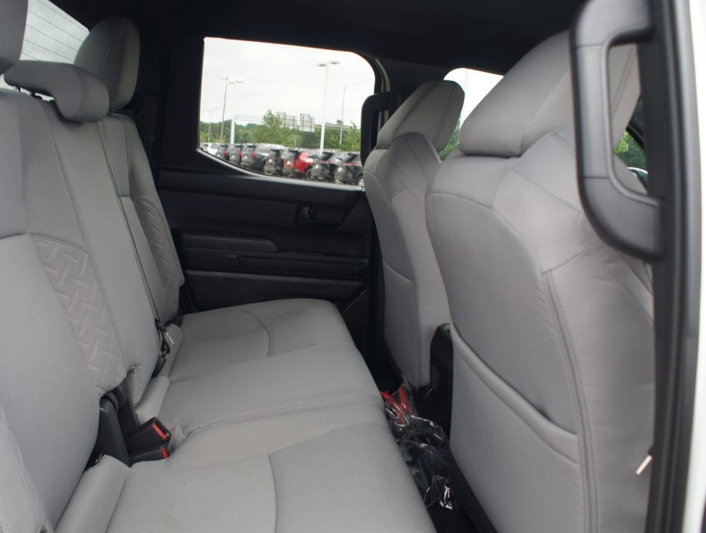 2025 Toyota Tacoma 4WD SR5