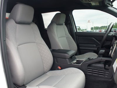 2025 Toyota Tacoma 4WD SR5