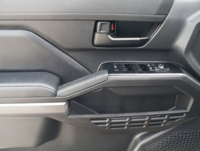 2025 Toyota Tacoma 4WD SR5