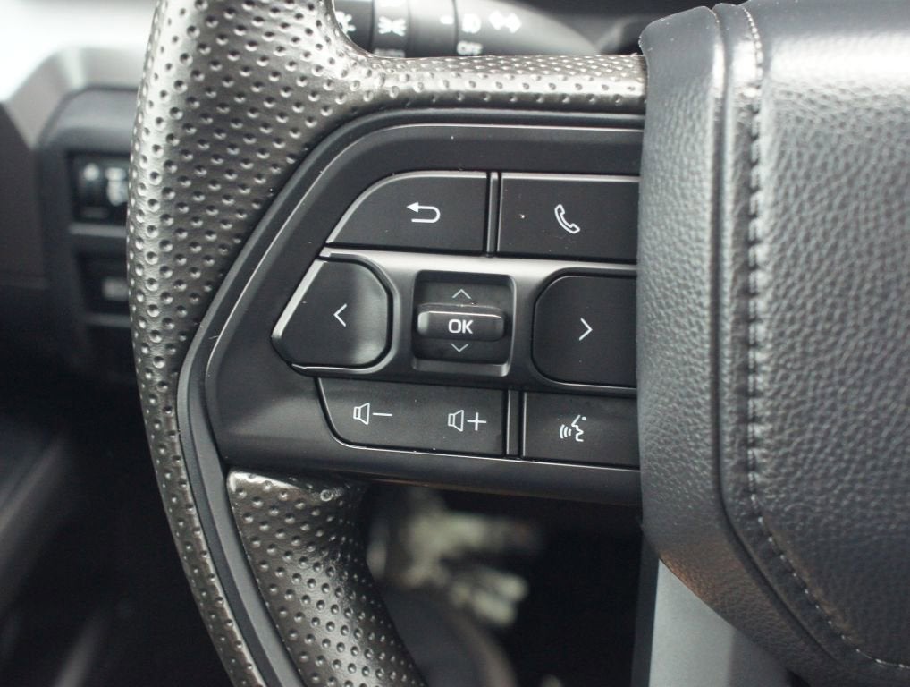 2025 Toyota Tacoma 4WD SR5