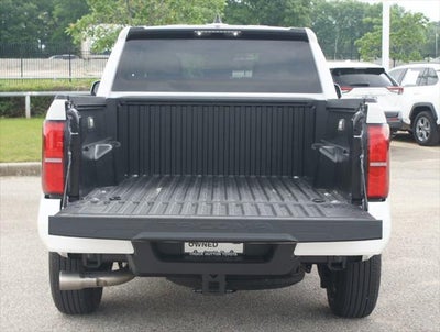 2025 Toyota Tacoma 4WD SR5