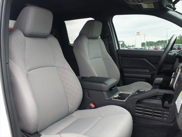2025 Toyota Tacoma 4WD SR5