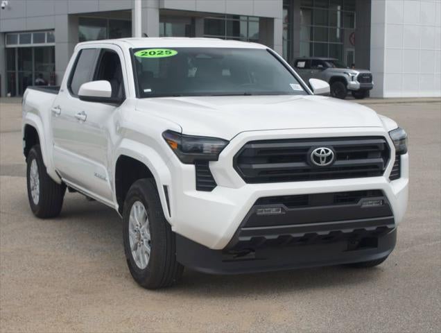 2025 Toyota Tacoma 4WD SR5