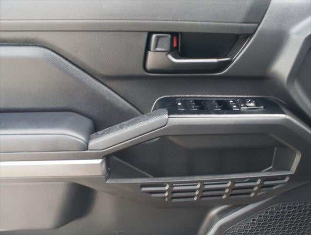2025 Toyota Tacoma 4WD SR5
