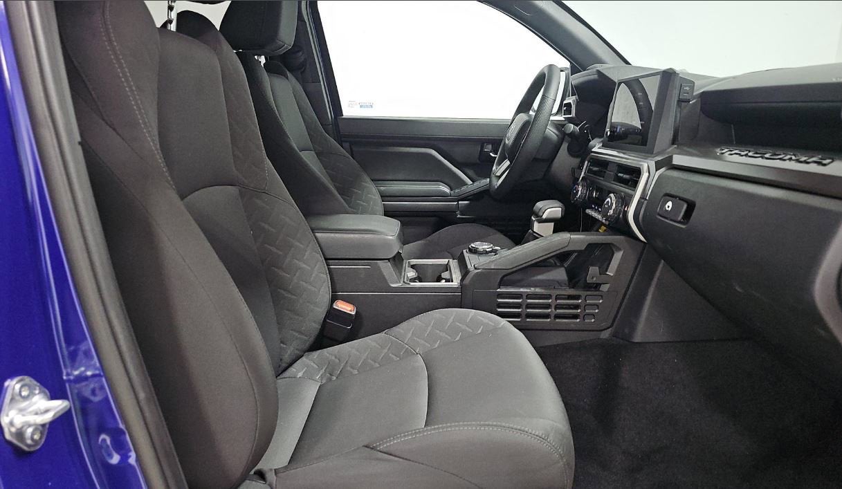 2025 Toyota Tacoma 4WD SR5