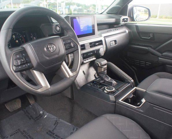 2025 Toyota Tacoma 4WD SR5