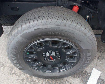 2025 Toyota Tacoma 4WD SR5