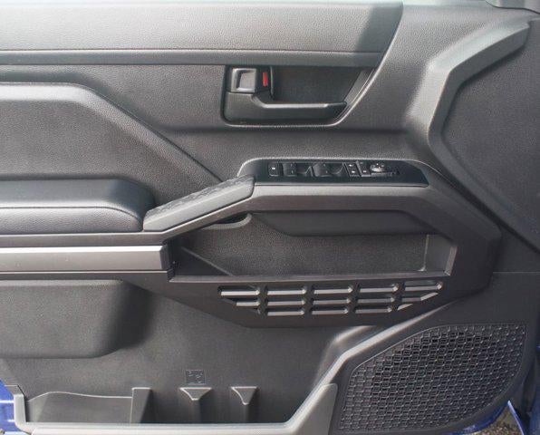 2025 Toyota Tacoma 4WD SR5