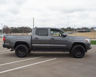 2022 Toyota Tacoma 4WD SR