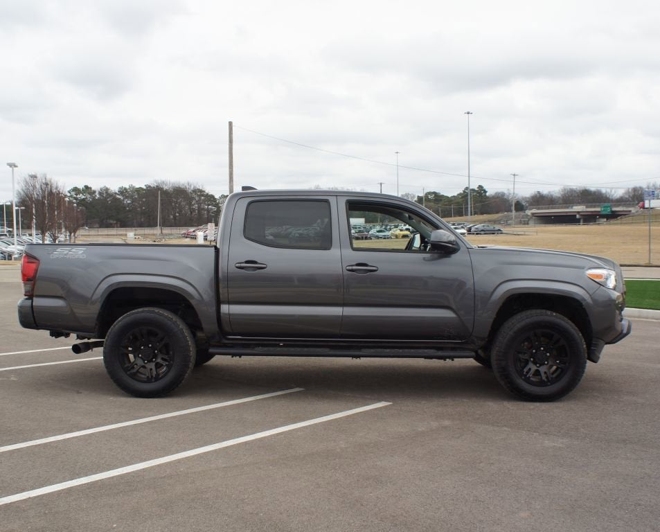 2022 Toyota Tacoma 4WD SR