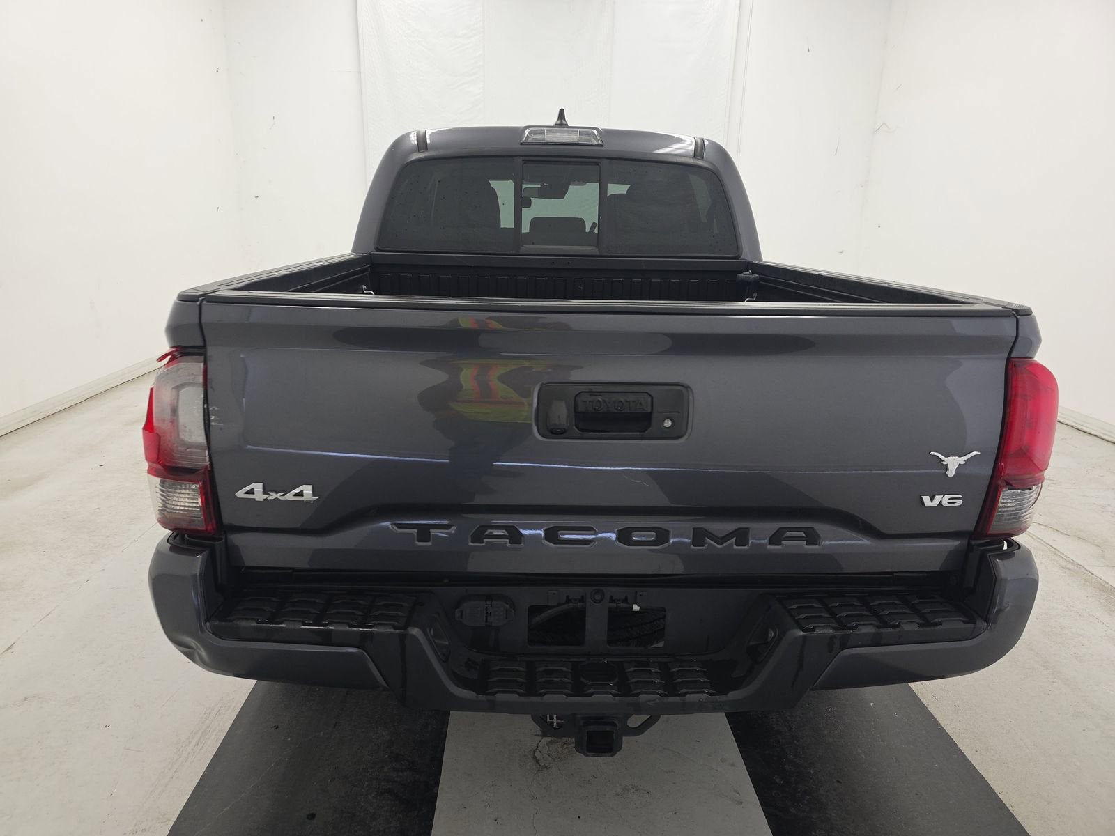 2022 Toyota Tacoma 4WD SR