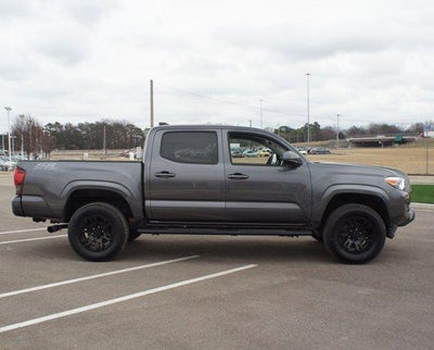 2022 Toyota Tacoma 4WD SR