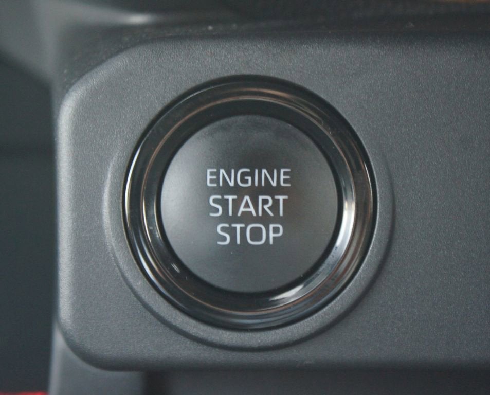 2025 Toyota Tacoma 4WD SR5