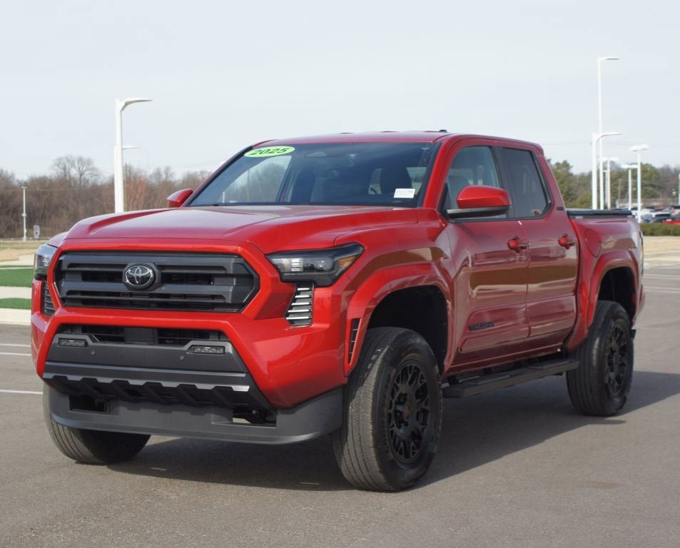 2025 Toyota Tacoma 4WD SR5