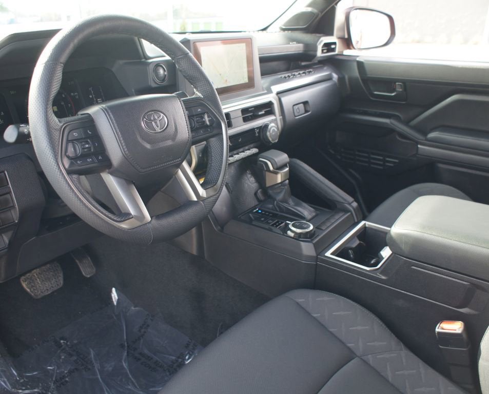 2025 Toyota Tacoma 4WD SR5