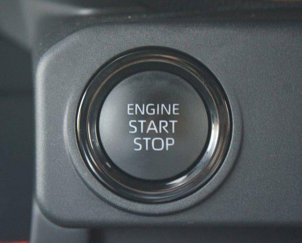 2025 Toyota Tacoma 4WD SR5