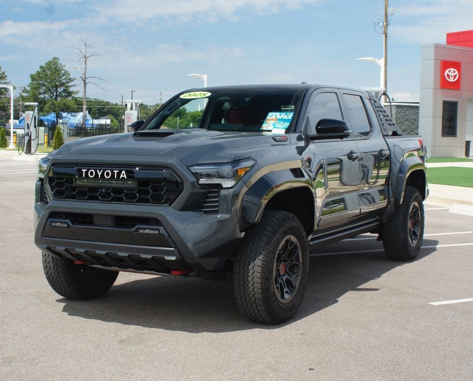 2025 Toyota Tacoma 4WD TRD Off Road Hybrid