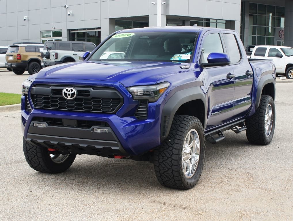 2025 Toyota Tacoma 4WD TRD Off Road Hybrid