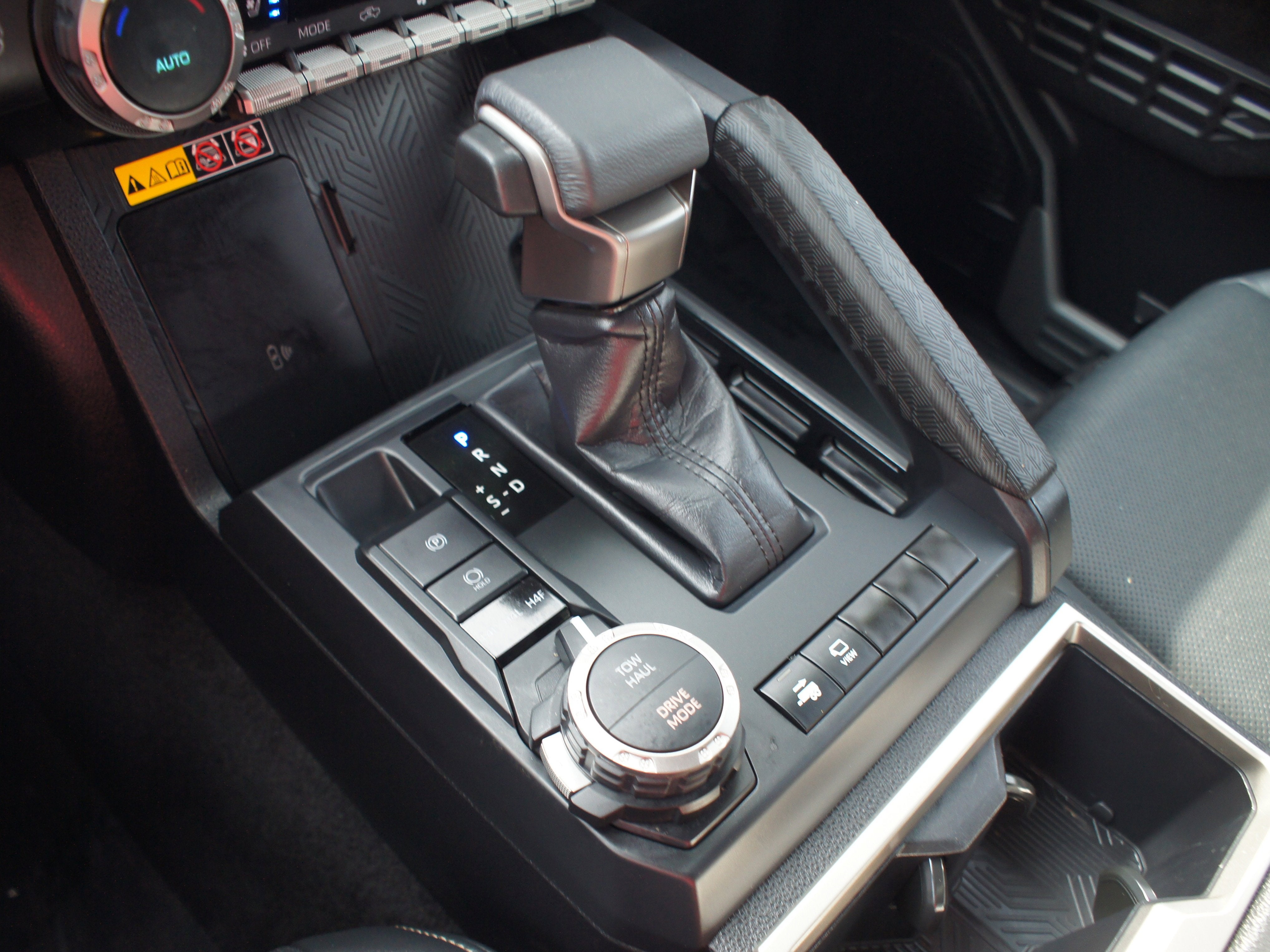 2024 Toyota Tacoma 4WD Limited Hybrid