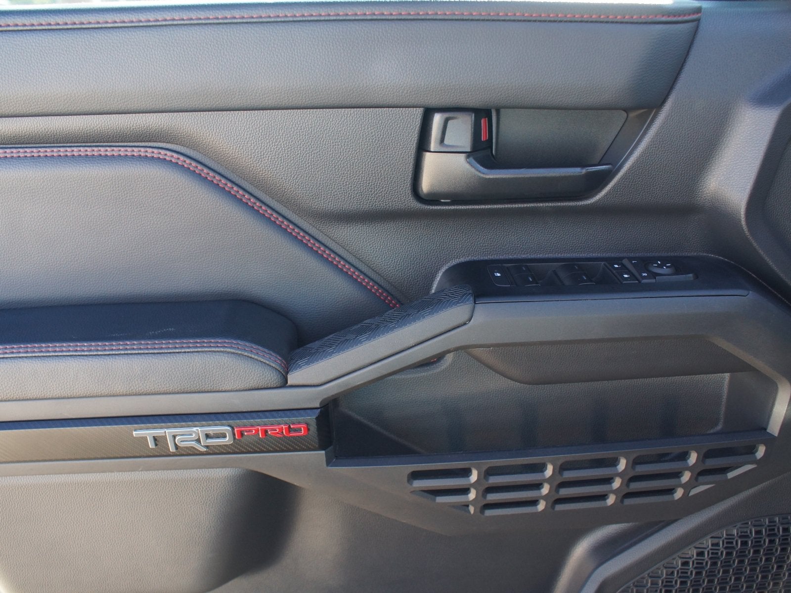 2025 Toyota Tacoma 4WD TRD Pro Hybrid