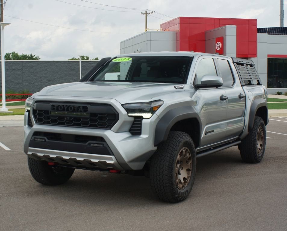 2025 Toyota Tacoma 4WD Trailhunter Hybrid