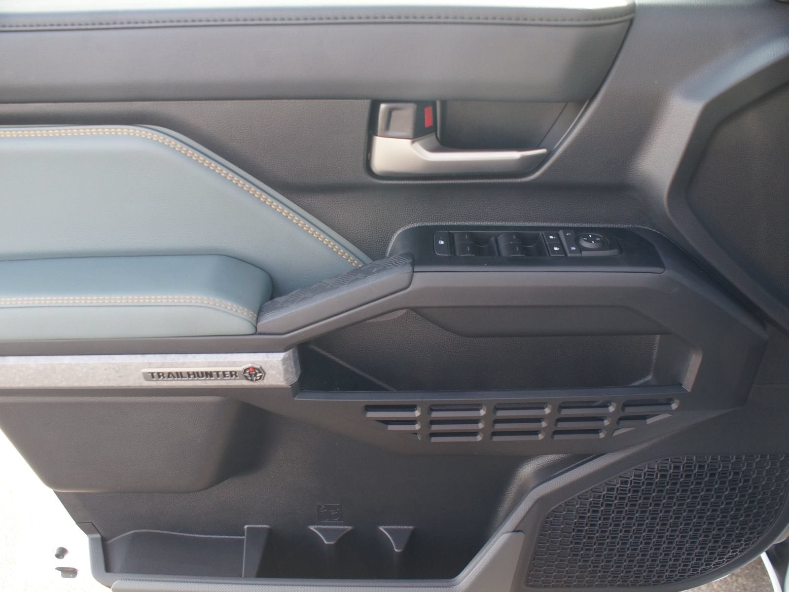 2026 Toyota Tacoma 4WD Trailhunter Hybrid