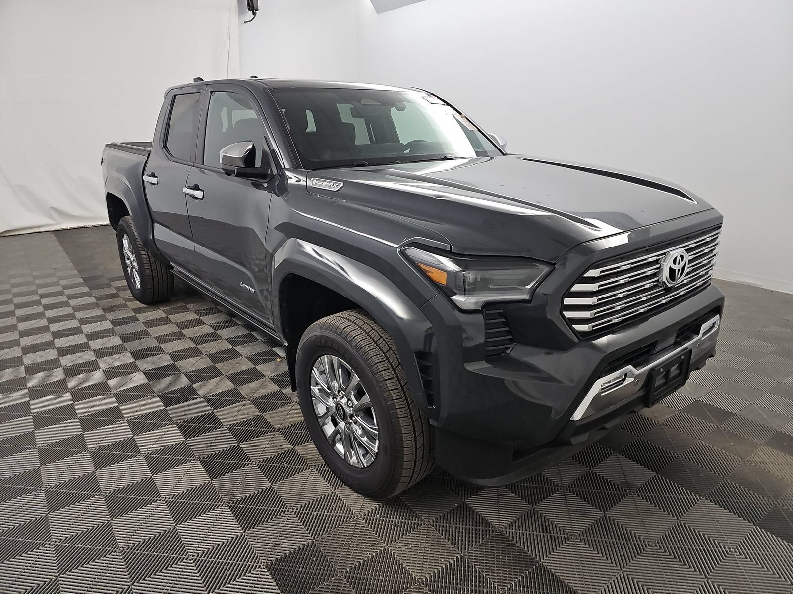 2025 Toyota Tacoma 4WD Limited Hybrid