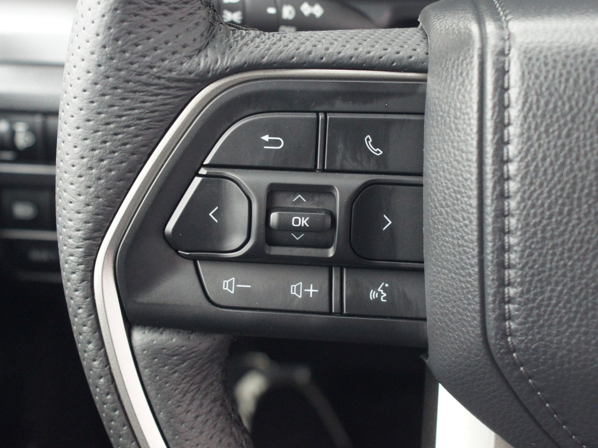 2025 Toyota Tacoma 4WD TRD Sport Hybrid