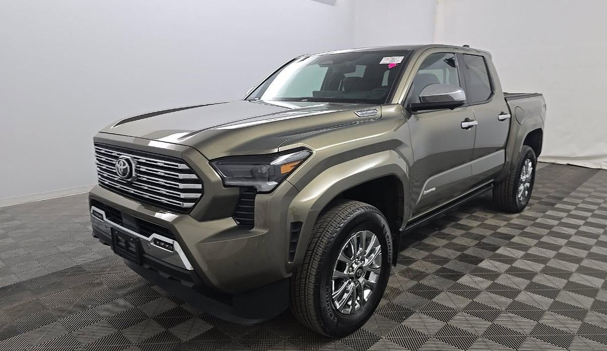 2025 Toyota Tacoma 4WD Limited Hybrid