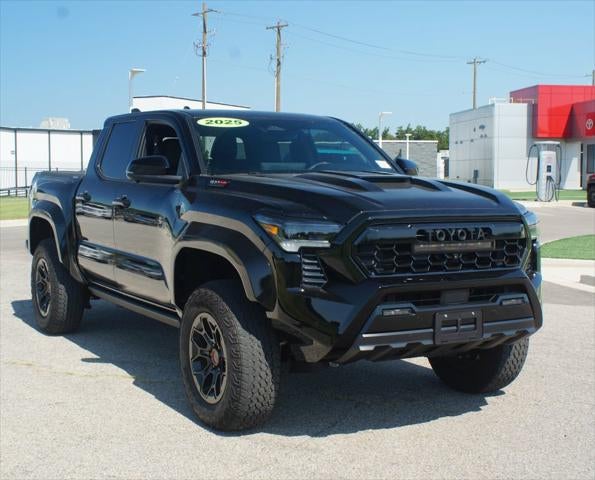2025 Toyota Tacoma 4WD TRD Pro Hybrid