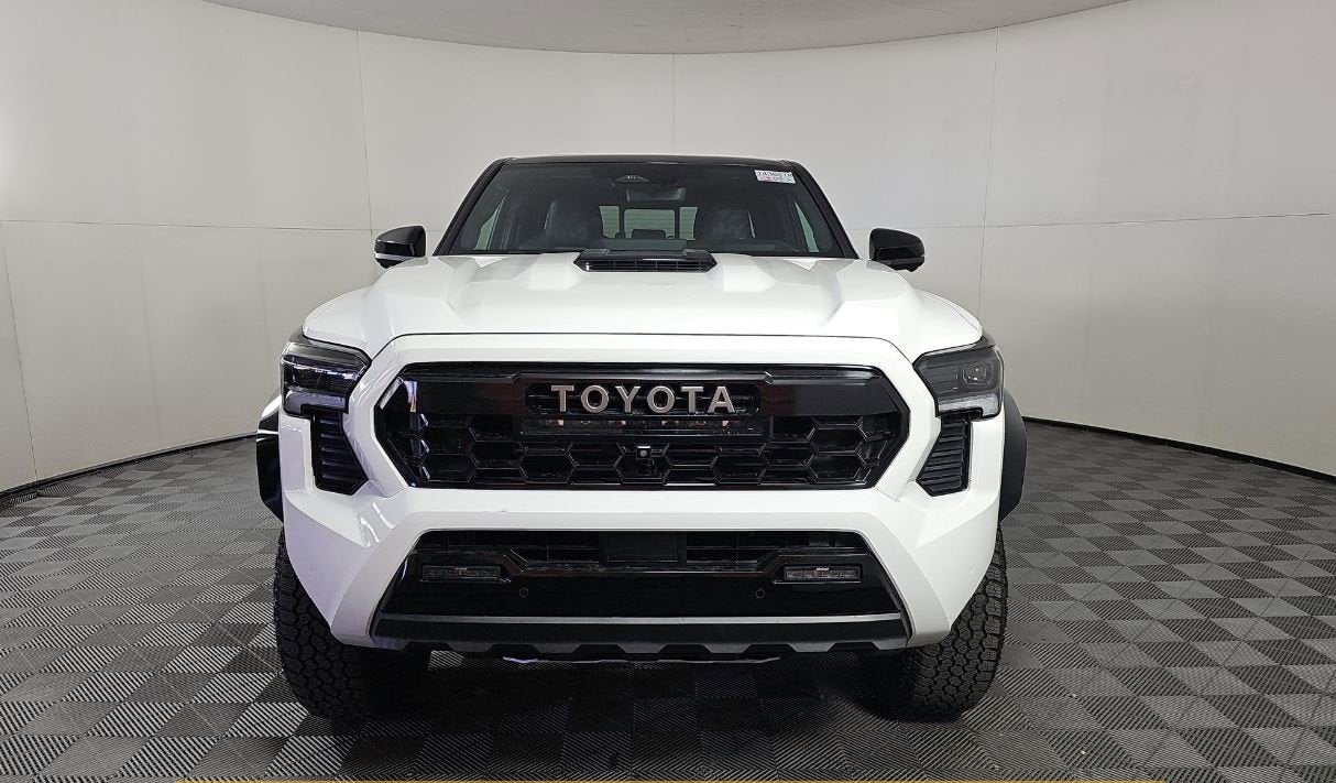 2024 Toyota Tacoma 4WD TRD Pro Hybrid