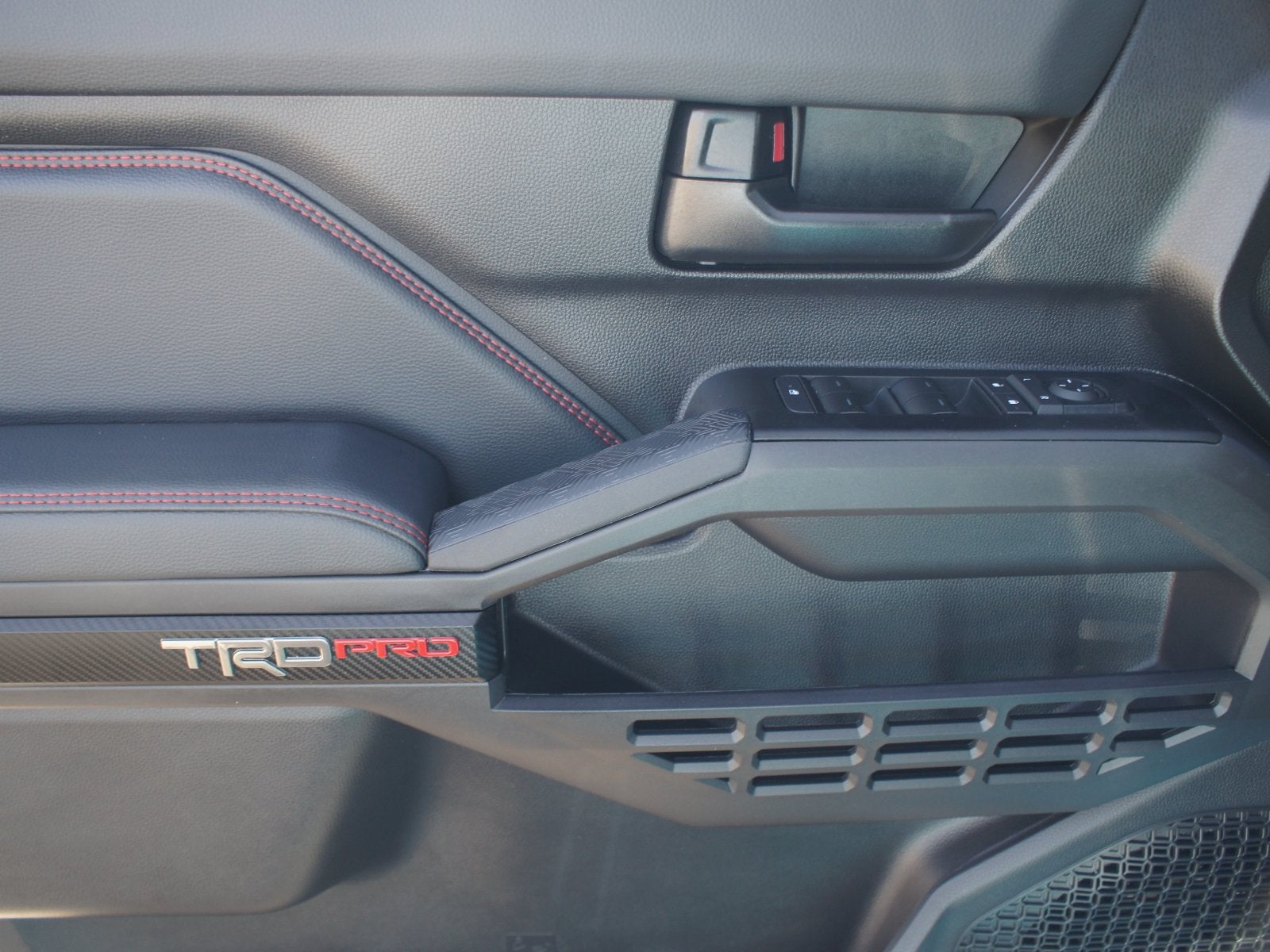 2026 Toyota Tacoma 4WD TRD Pro Hybrid
