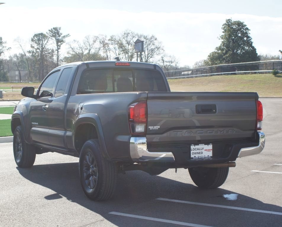 2022 Toyota Tacoma 2WD SR5