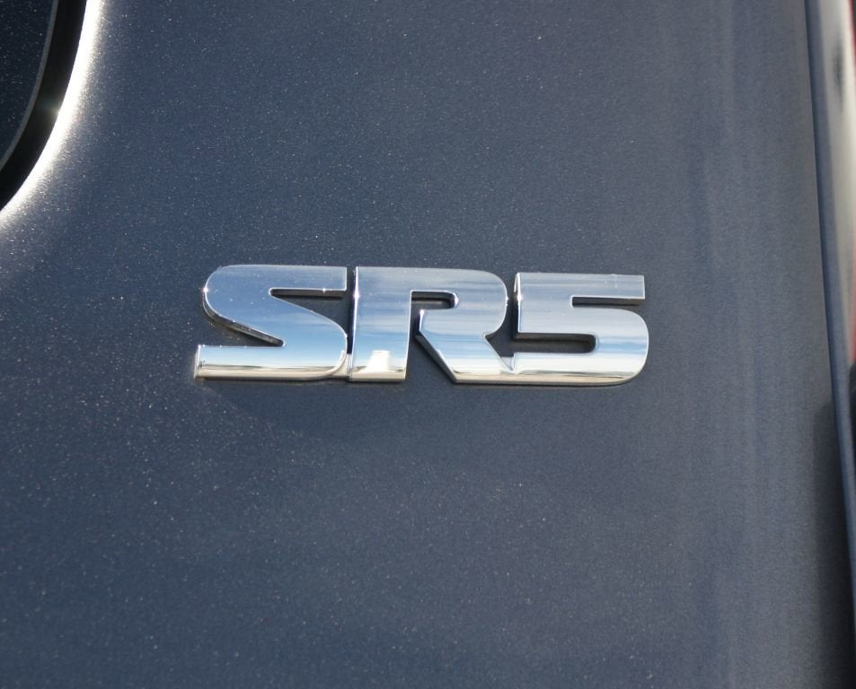 2022 Toyota Tacoma 2WD SR5