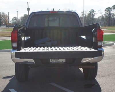 2022 Toyota Tacoma 2WD SR5