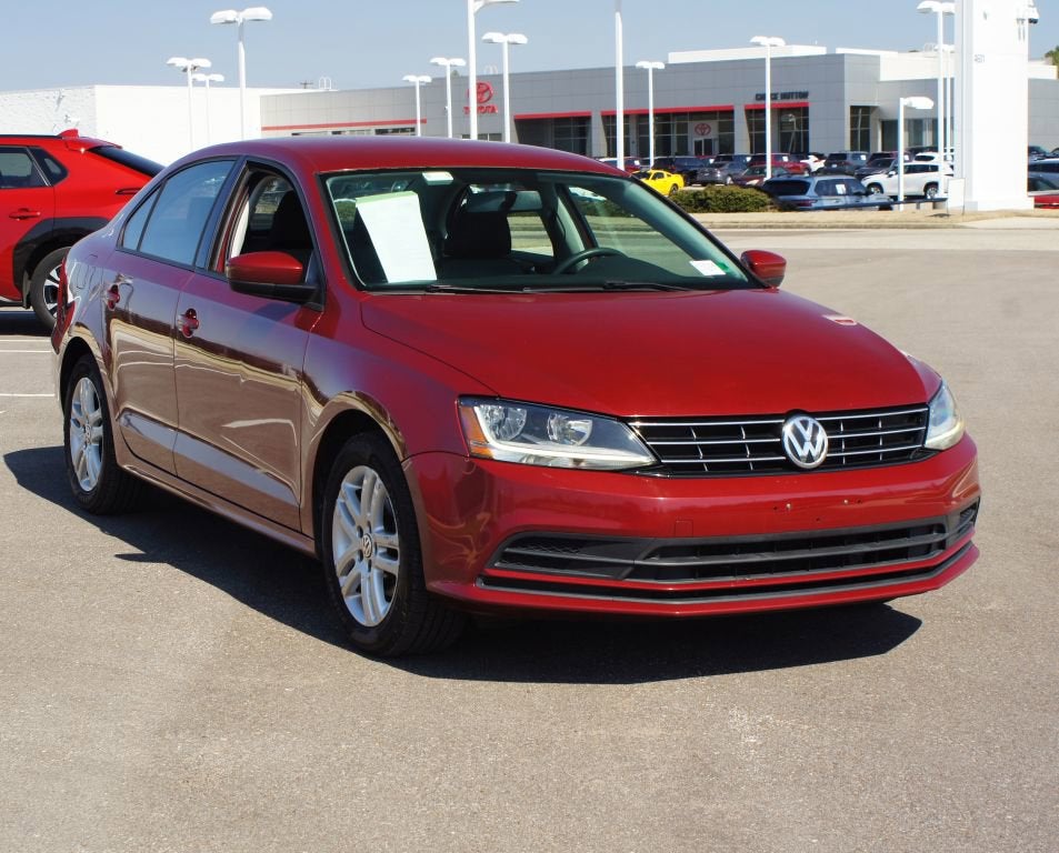 Used 2018 Volkswagen Jetta S with VIN 3VW2B7AJXJM234743 for sale in Memphis, TN